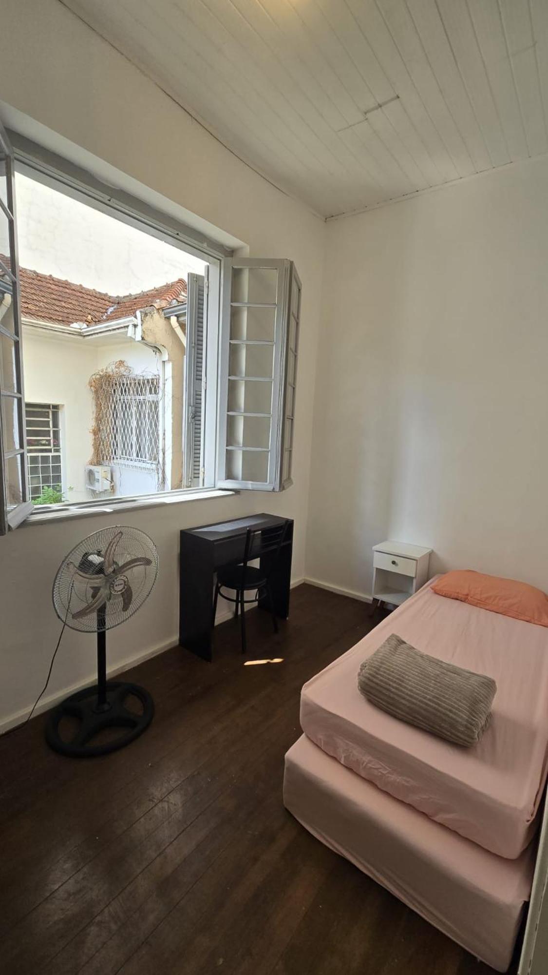 Hostel Proximo A Shopping Total - Rodoviaria - Hosp Presidente Vargas Porto Alegre Extérieur photo